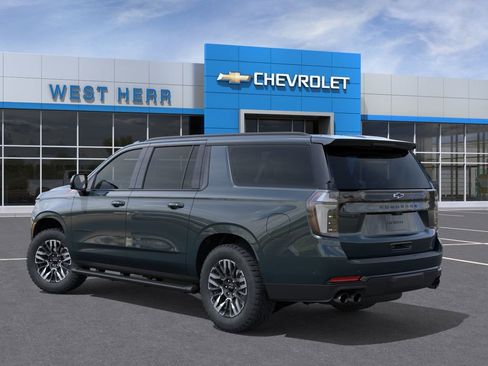 New 2026 Chevrolet Suburban Z71 w/ Comfort Package AWD/4WD image 3