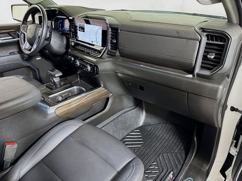 Certified 2023 Chevrolet Silverado 1500 RST image 28