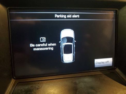 Used 2015 Land Rover LR2 AWD/4WD image 21