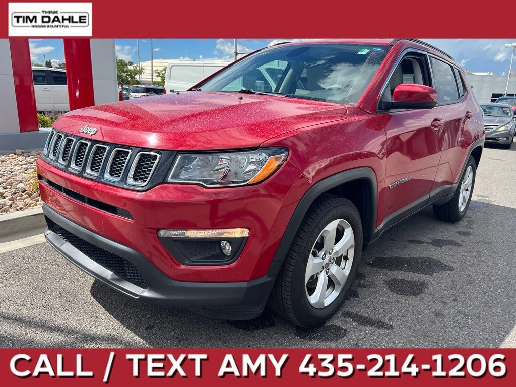 Used 2018 Jeep Compass Latitude w/ Cold Weather Group FWD image 1