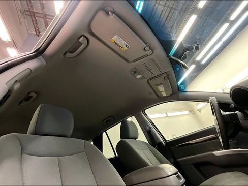 Used 2012 Hyundai Santa Fe GLS image 28