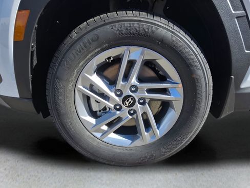 New 2026 Hyundai Tucson SE image 9