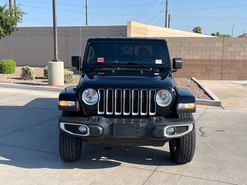 Used 2022 Jeep Gladiator Overland AWD/4WD image 4