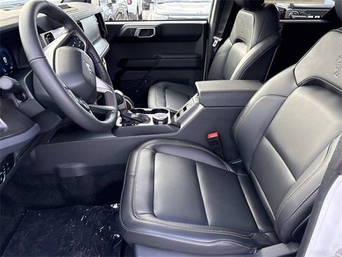 New 2025 Ford Bronco Badlands w/ Sasquatch Package image 21