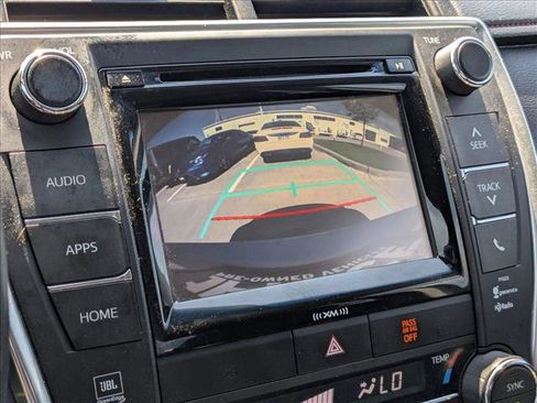 Used 2017 Toyota Camry XSE image 10