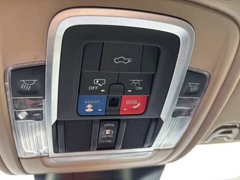 Used 2022 RAM 2500 Laramie AWD/4WD image 14