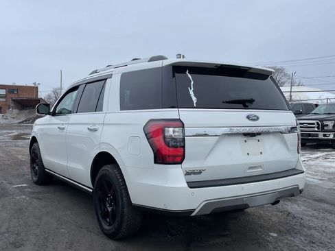 Used 2021 Ford Expedition Limited image 4