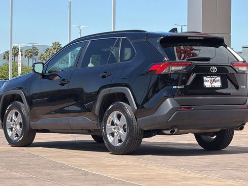 Used 2025 Toyota RAV4 XLE FWD image 6