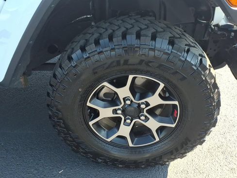 Used 2019 Jeep Wrangler Unlimited Rubicon AWD/4WD image 12