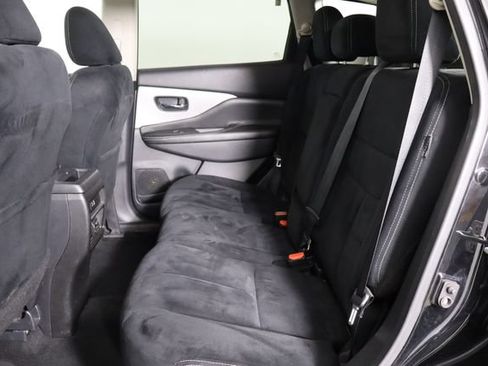 Used 2021 Nissan Murano S AWD/4WD image 16