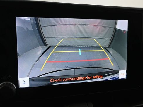 Used 2024 Toyota RAV4 LE AWD/4WD image 19