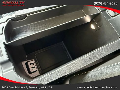 Used 2022 GMC Terrain SLT w/ Tech Package AWD/4WD image 27