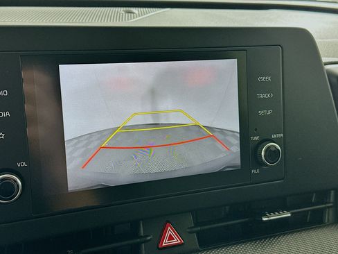 Used 2025 Kia Sportage LX image 22