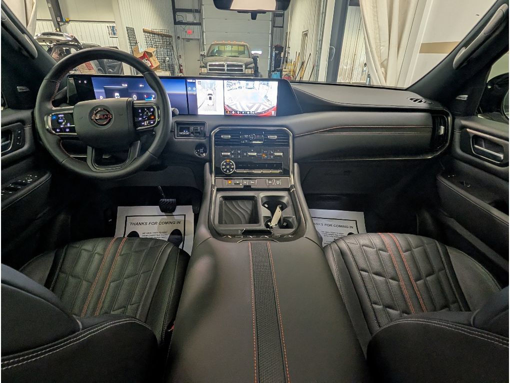 Used 2026 Nissan Armada PRO-4X AWD/4WD image 9
