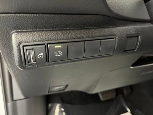Used 2022 Toyota Corolla SE FWD image 29
