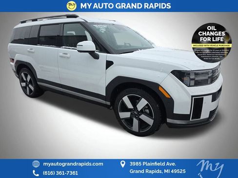 Used 2025 Hyundai Santa Fe Limited image 1