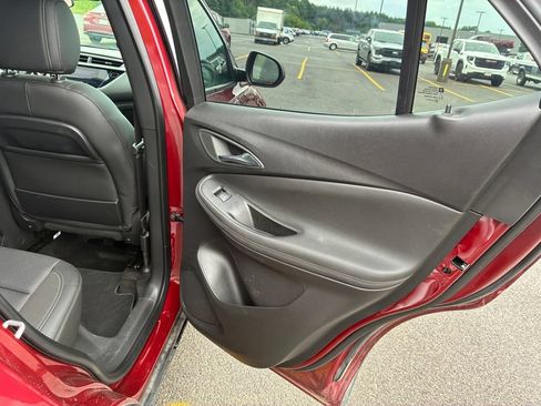 Used 2023 Buick Encore GX Preferred w/ Cold Weather Comfort Package FWD image 15