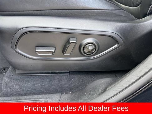 Used 2023 Jeep Grand Cherokee Limited w/ Luxury Tech Group II AWD/4WD image 16