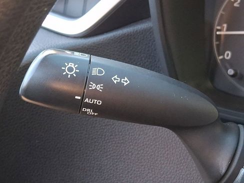 Used 2023 Toyota Corolla LE image 23