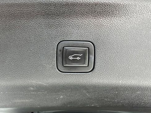 Certified 2024 Cadillac Escalade Premium Luxury w/ LPO, Floor Liner Package AWD/4WD image 28