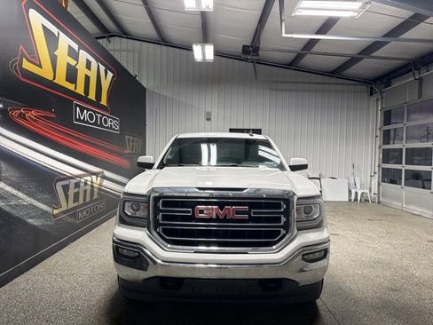 Used 2017 GMC Sierra 1500 SLE w/ SLE Value Package image 12