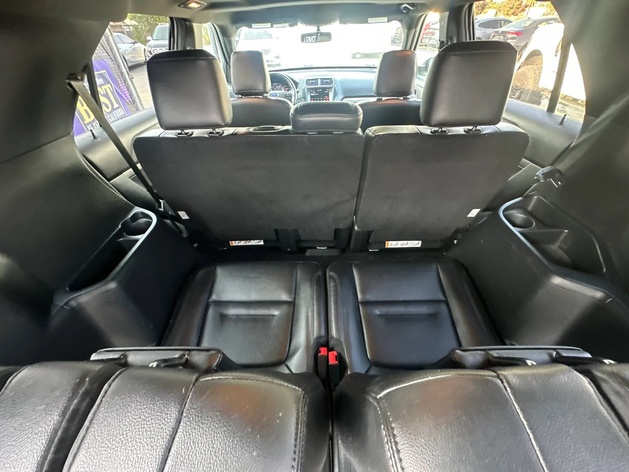 Used 2018 Ford Explorer XLT w/ Equipment Group 202A FWD image 45