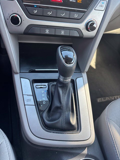 Used 2017 Hyundai Elantra SE FWD image 13