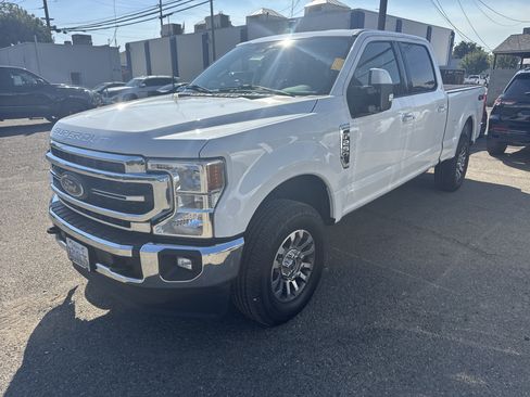 Used 2022 Ford F250 Lariat w/ Lariat Ultimate Package AWD/4WD image 2