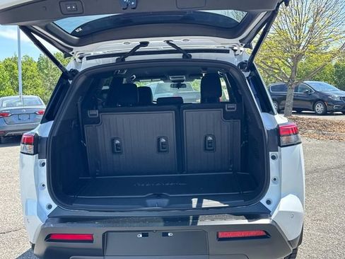 New 2026 Nissan Pathfinder Rock Creek AWD/4WD image 13