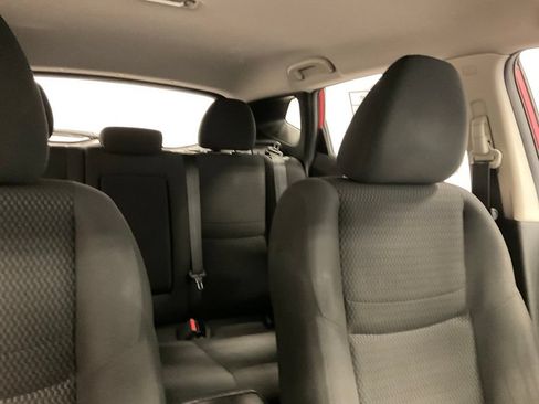 Used 2018 Nissan Rogue Sport S AWD/4WD image 28