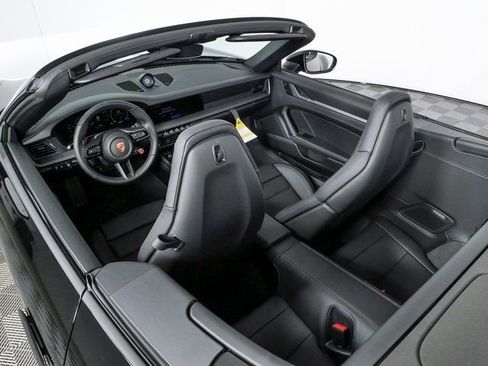 New 2026 Porsche 911 Carrera image 36