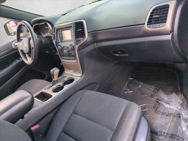 Used 2016 Jeep Grand Cherokee Laredo w/ Quick Order Package 23E RWD image 22