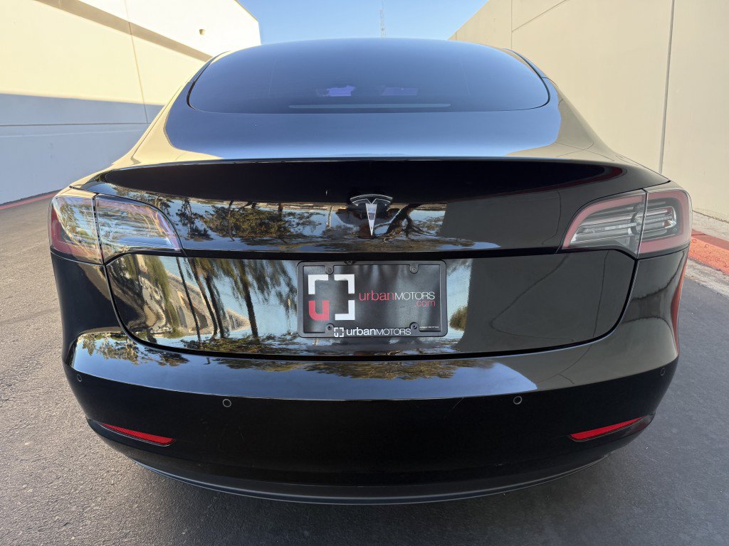 Used 2021 Tesla Model 3 Standard Range Plus RWD image 9