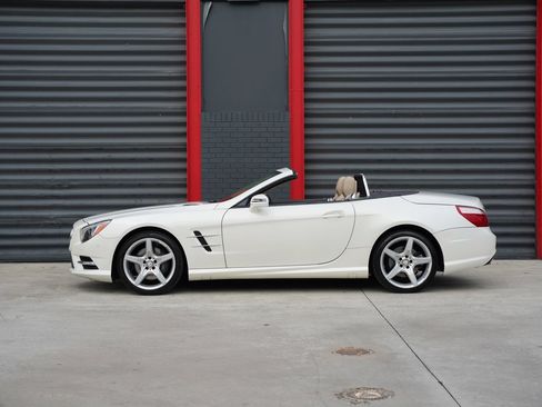 Used 2016 Mercedes-Benz SL 400 image 11