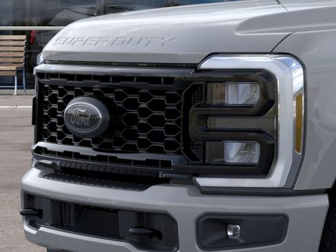 New 2026 Ford F250 Lariat w/ Black Appearance Package AWD/4WD image 17