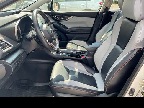 Used 2019 Subaru Crosstrek 2.0i Limited w/ Moonroof Package w/Navigation AWD/4WD image 2