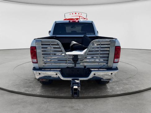 Used 2016 RAM 2500 Tradesman w/ Chrome Appearance Group AWD/4WD image 6