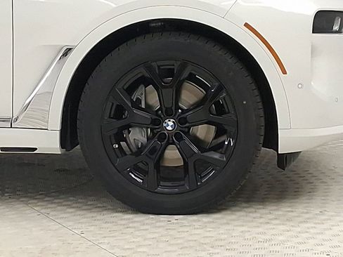 New 2026 BMW X7 xDrive40i w/ Climate Comfort Package image 10