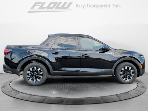 Certified 2025 Hyundai Santa Cruz SEL image 8