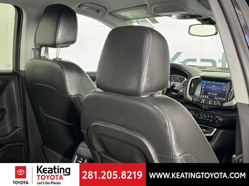 Used 2024 GMC Terrain SLT image 18