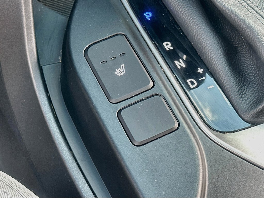 Used 2018 Hyundai Santa Fe Sport w/ 2.4L Value Package 02 FWD image 19
