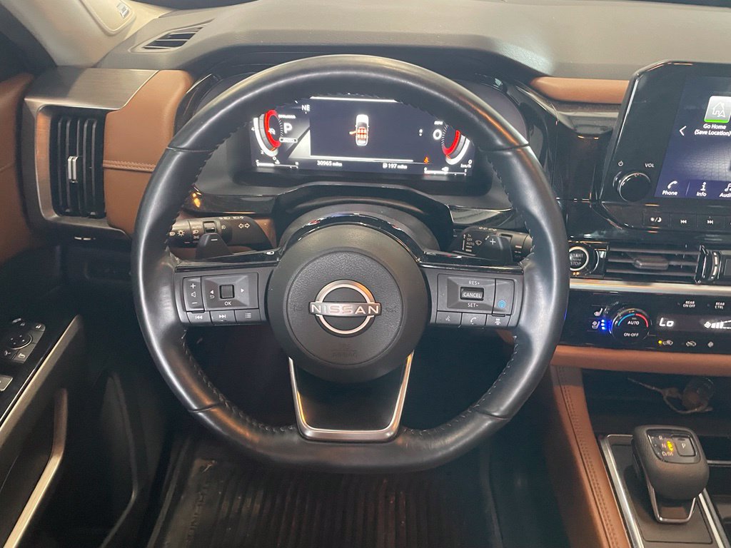 Certified 2023 Nissan Pathfinder Platinum w/ Cargo Package AWD/4WD image 14