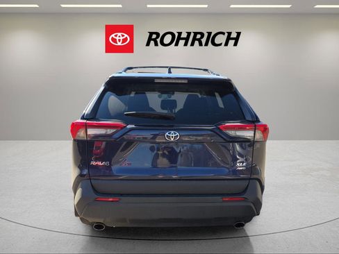 Used 2023 Toyota RAV4 XLE image 4