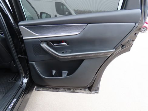 Used 2025 MAZDA CX-70 3.3 Turbo S w/ Premium Package image 13