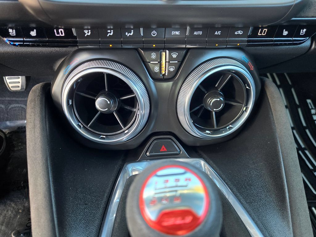 Used 2020 Chevrolet Camaro ZL1 RWD image 12
