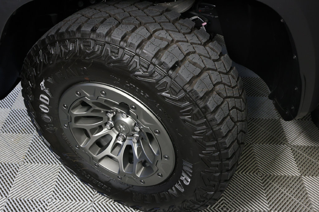 Used 2027 RAM 1500 4x4 Crew Cab image 48