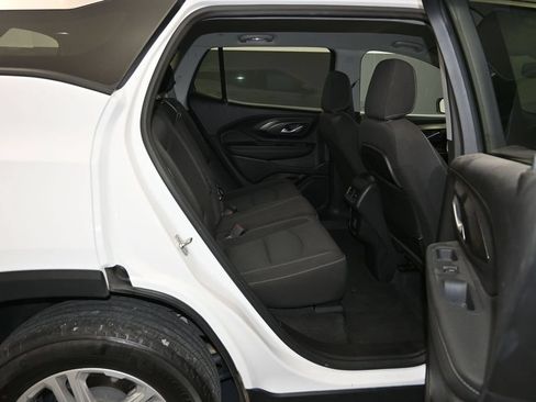 Used 2024 GMC Terrain SLE FWD image 25