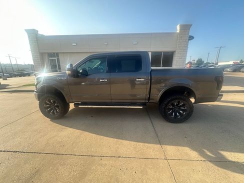 Used 2018 Ford F150 Lariat RWD image 8