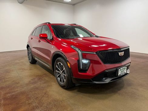 Used 2025 Cadillac XT4 Sport w/ LPO, Floor Liner Package AWD/4WD image 29
