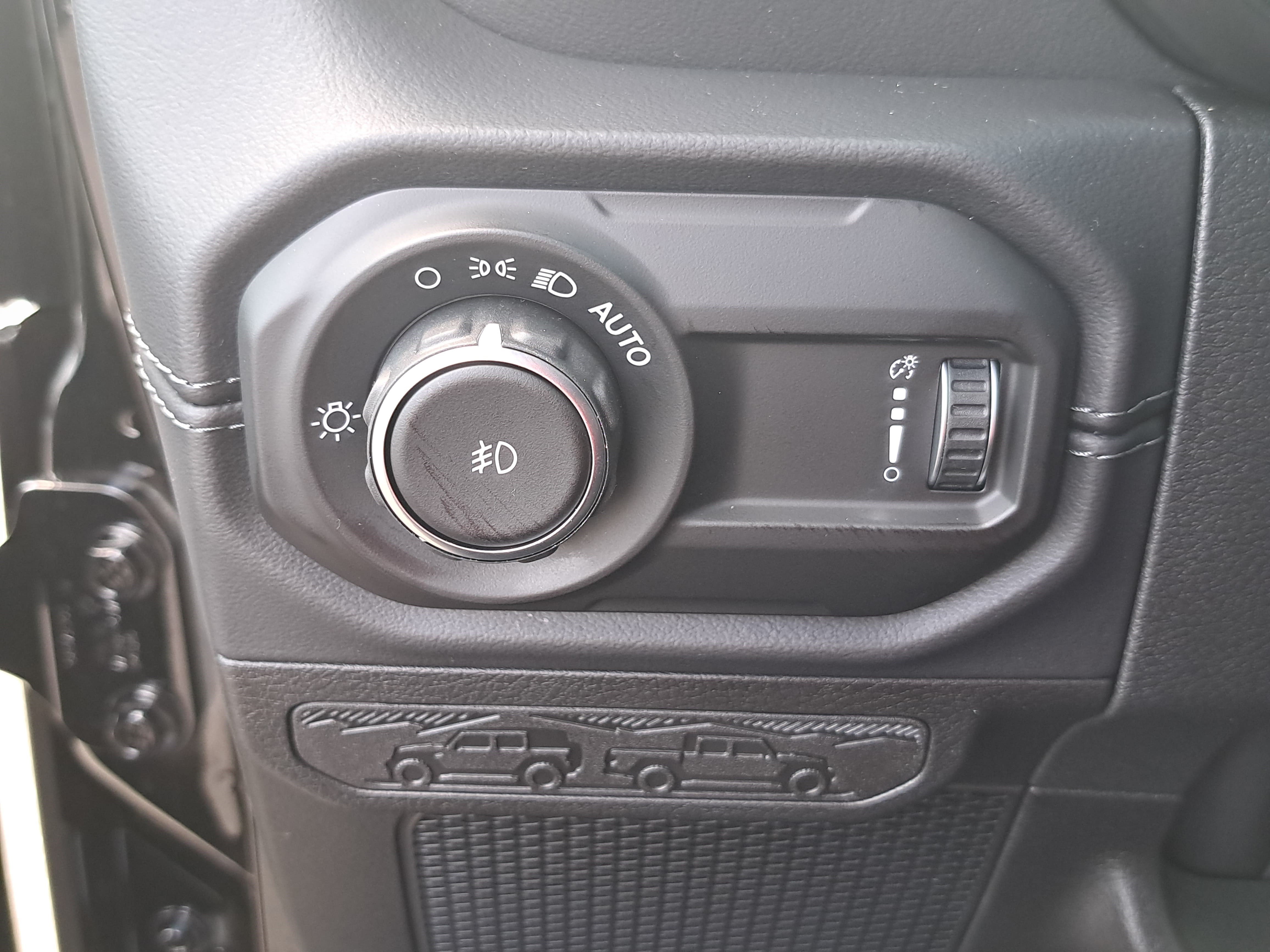 New 2027 Jeep Wrangler Unlimited Sahara AWD/4WD image 21